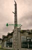Bill Reid Totem Pole, Skidegate, Queen Charlotte Islanda, Haida Gwaii, British Columbia, Canada CM11-06