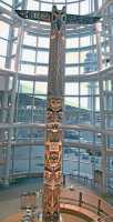 Vancouver Airport, Totem Pole CM11-027