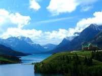 Prince of Wales Lodge, Waterton Lake, Waterton Lakes National Park, Alberta, Canada 01 