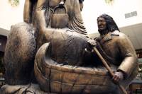 Highlight for Album: Cottonwood Carving, Kelowna, British Columbia Canada