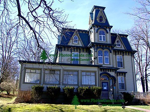 Bluenose Lodge, Lunenburg, Nova Scotia, Canada 11
