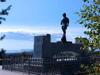 Terry Fox Monument 04